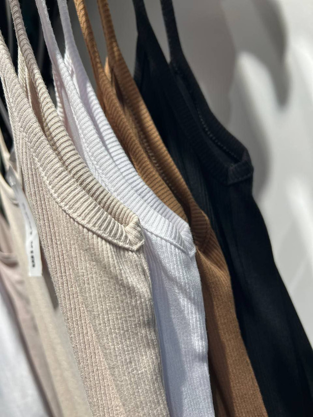 تاپ بندی زنانه رنگهای مود